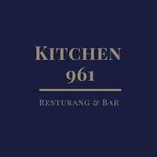 Kitchen 916